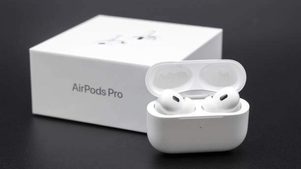 Apple внедрит синхронный перевод в AirPods с обновлением iOS 19