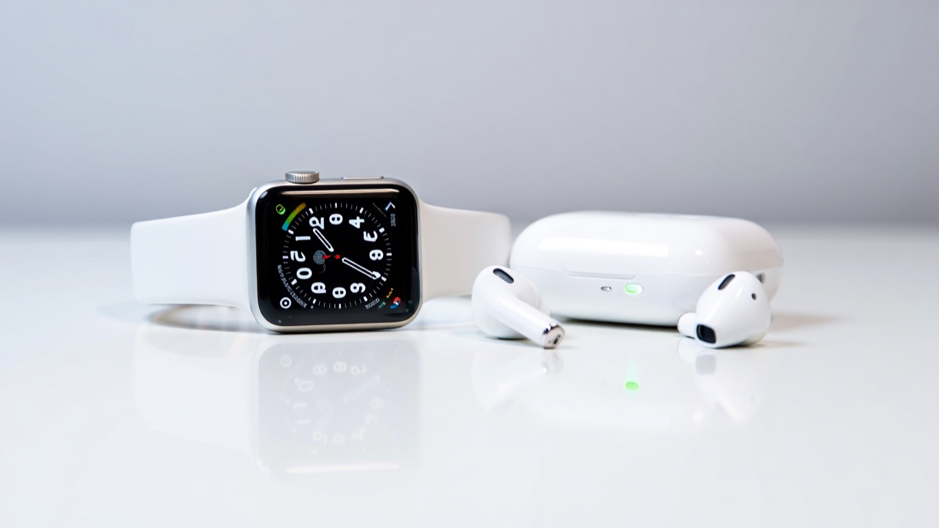Apple Watch и AirPods