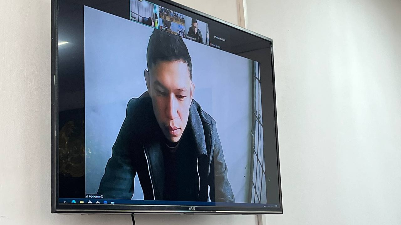 Автора Qaznews24 Енсебека приговорили к пяти годам ограничения свободы: ему запретили журналистскую деятельность