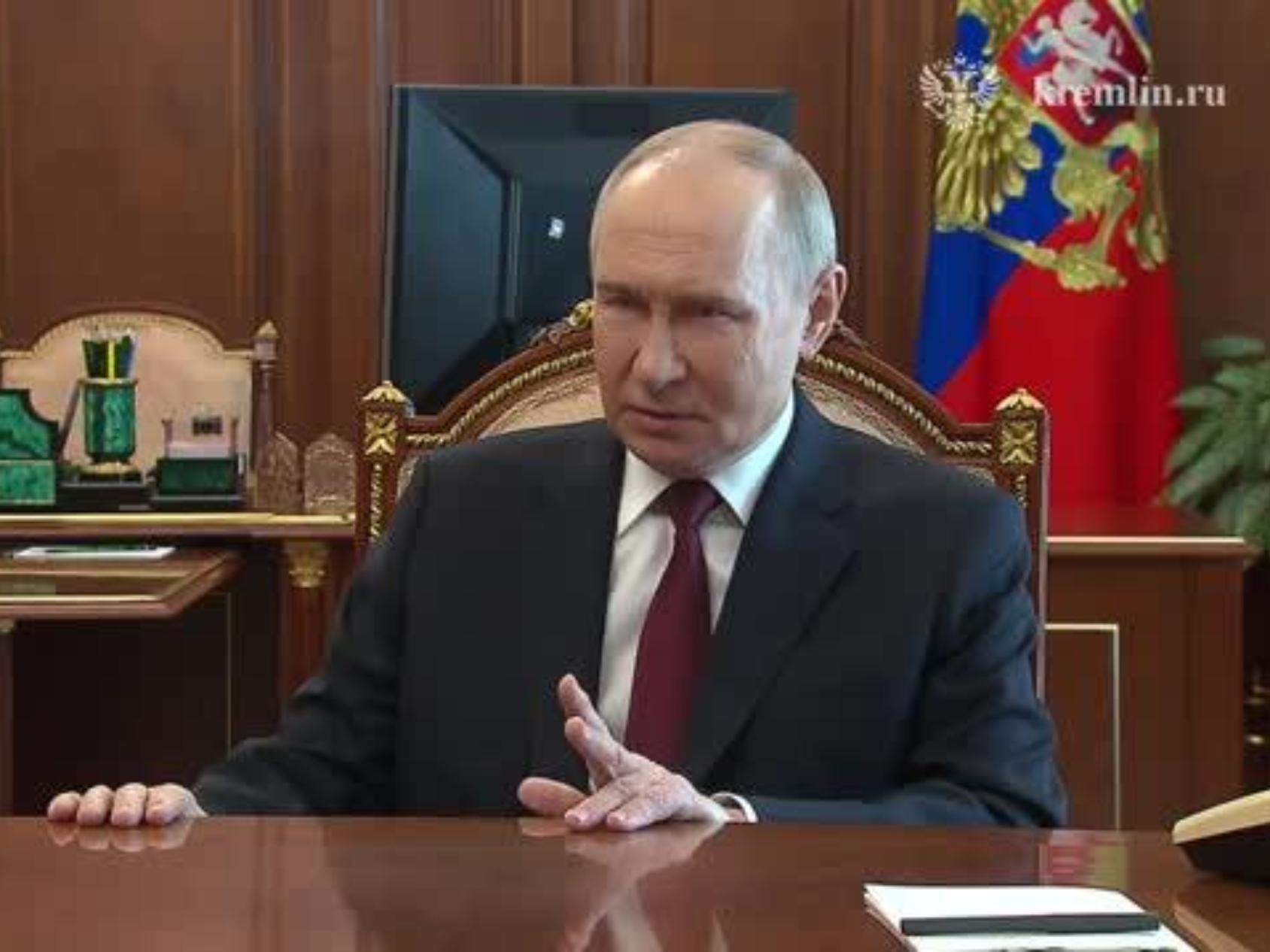 Путин объявил пасхальное перемирие в Украине с 19 по 21 апреля