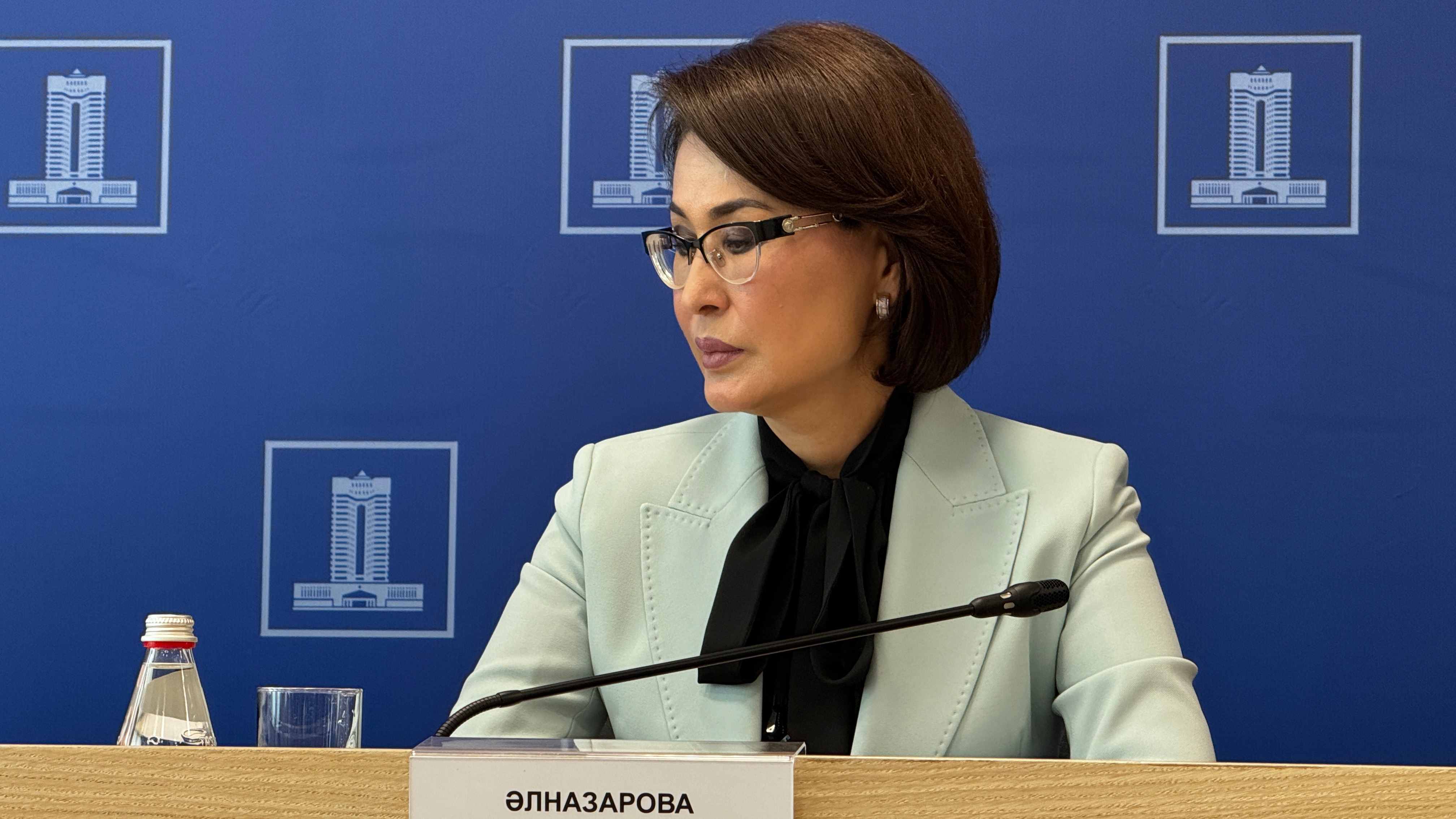 Министр Альназарова отказалась публично сообщать, сколько ТОО минздрав лишило лицензии по предписаниям ВАП