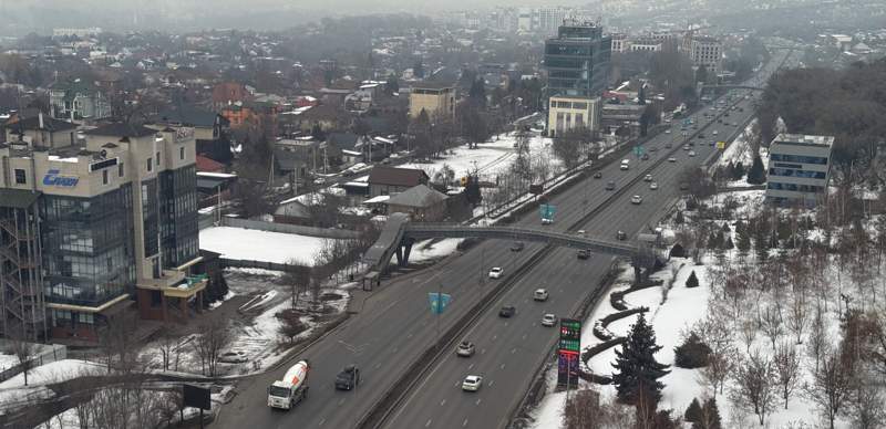 Закрытые дороги в Алматы: сводка на 2 мая