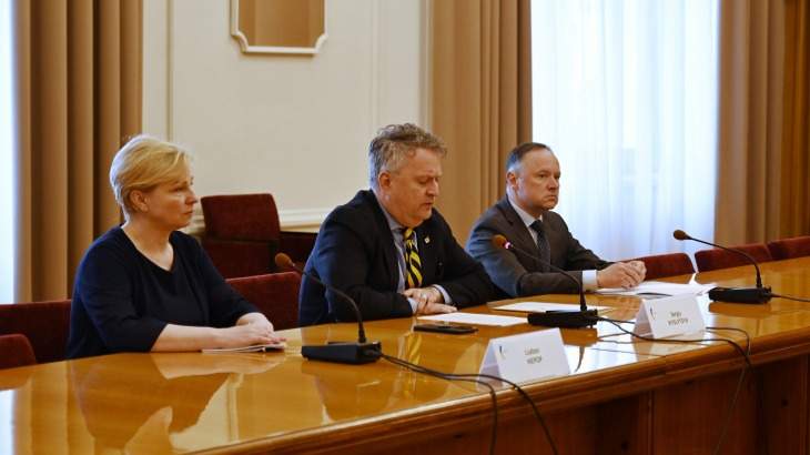 Киев выразил демарш странам, чьи лидеры посетили парад Победы в Москве