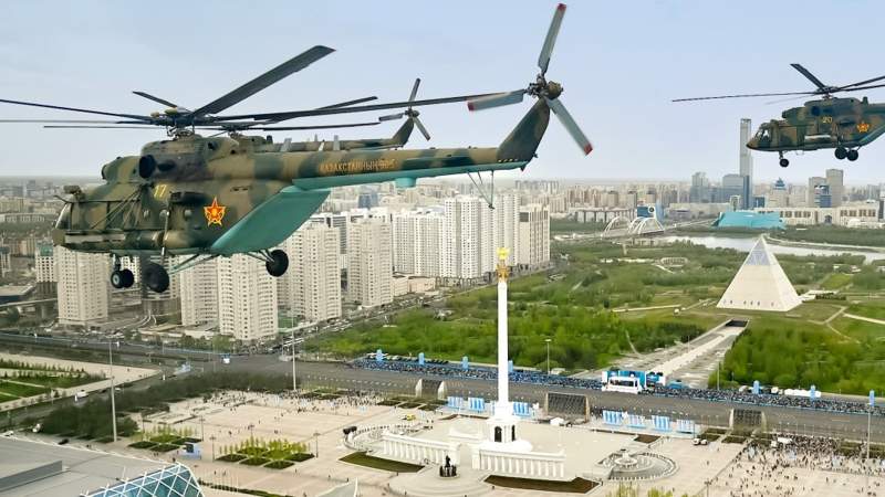 Астанчанину запретили наблюдать за  парадом 7 мая с балкона квартиры: его иск к минобороны суд принял в производство 
