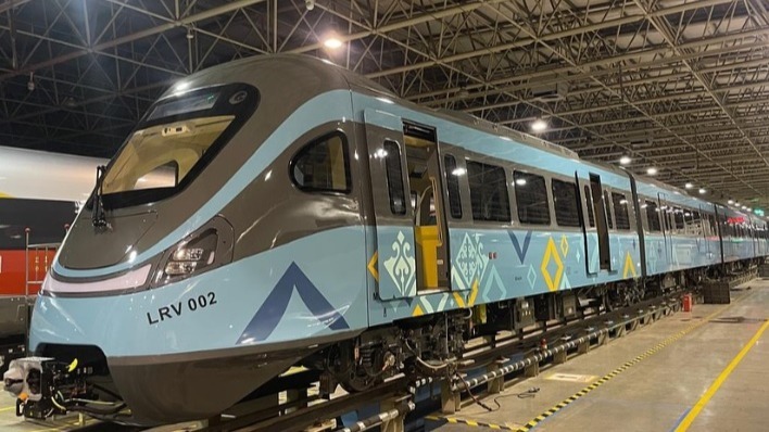 Первые два состава LRT доставлены в Астану