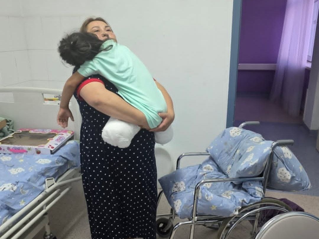 Девочка лишилась ног в ДТП: аким Астаны удивился, узнав об амнистии водителя автобуса