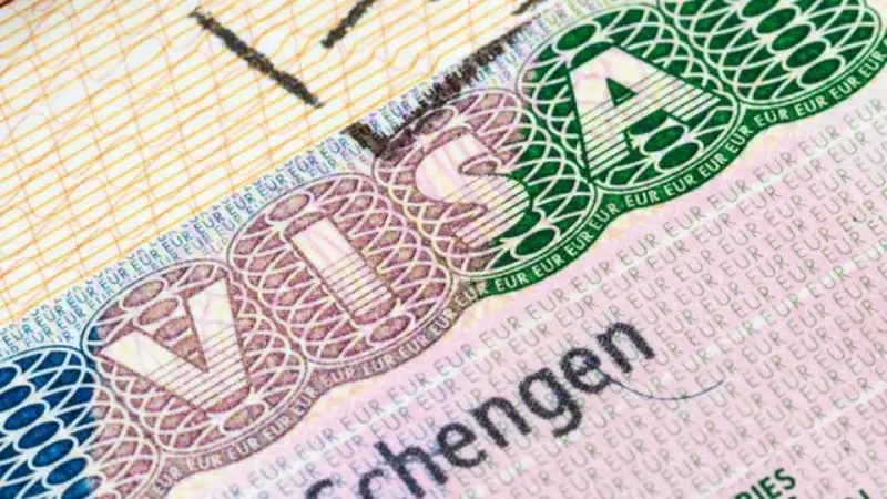 1,2 млн евро потратили жители РК на шенгенские визы, но в Европу так и не попали