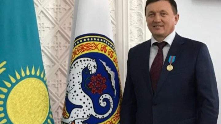 На фоне обвинения в избиении чужого ребёнка бизнесмен Александр Белянов покинул общественный совет Алматы