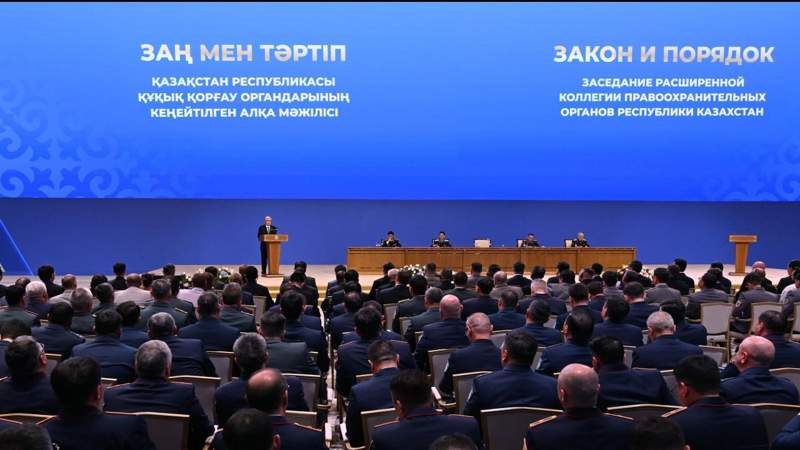 Токаев поручил навести порядок в продаже SIM-карт и усилить ответственность операторов