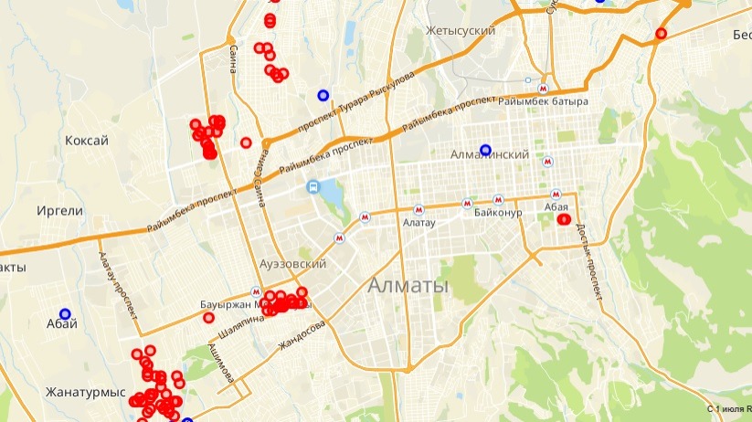 Десятки домов в Алматы остались без света
