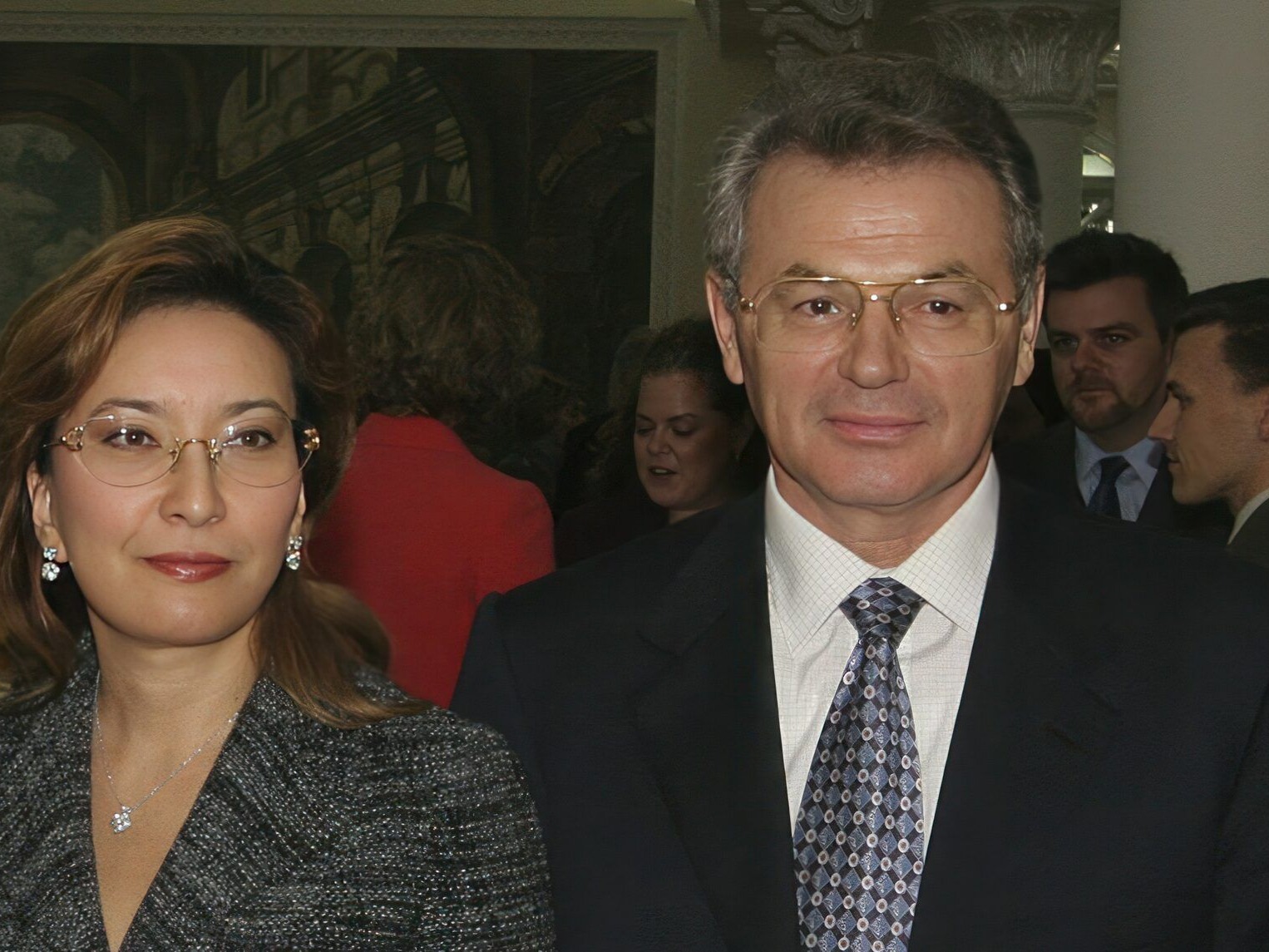 Жена беглого акима Алматы Виктора Храпунова рассказала о жизни в Швейцарии