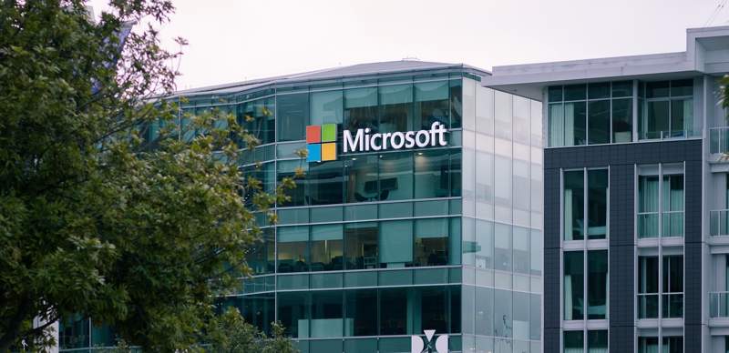 Microsoft сократит девять тысяч сотрудников ради инвестиций в ИИ