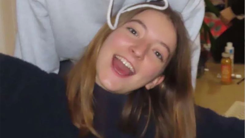 В Британии обнаружена мёртвой кузина принцев Уильяма и Гарри