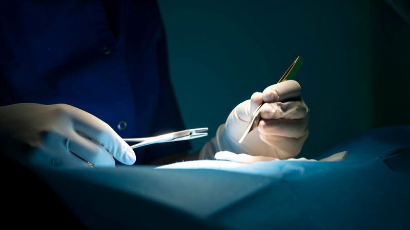 Врач из Узбекистана осуждён за ампутацию не той ноги, приведшую к смерти пациентки