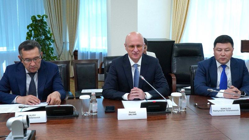 Правительство предложило Airbus открыть в Казахстане сервисный центр по ремонту самолётов