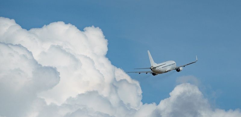 Кирпич, аккумулятор, домкрат: что казахстанцы пытаются пронести в самолёт