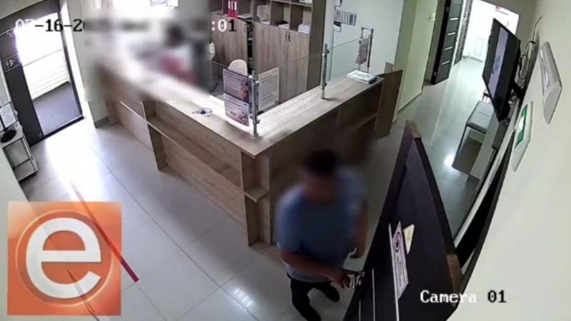 Мужчину, избившего медсестру в Караганде, поместили в ИВС