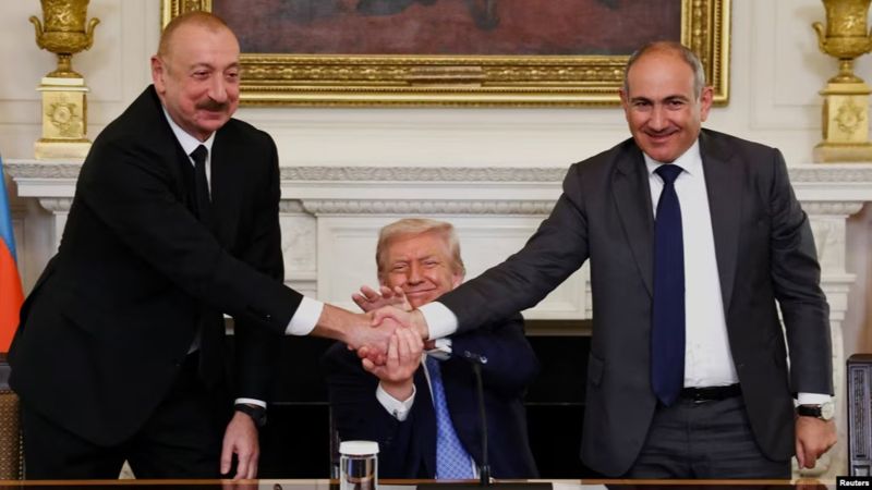 Пашинян и Алиев подписали мирную декларацию при участии Трампа