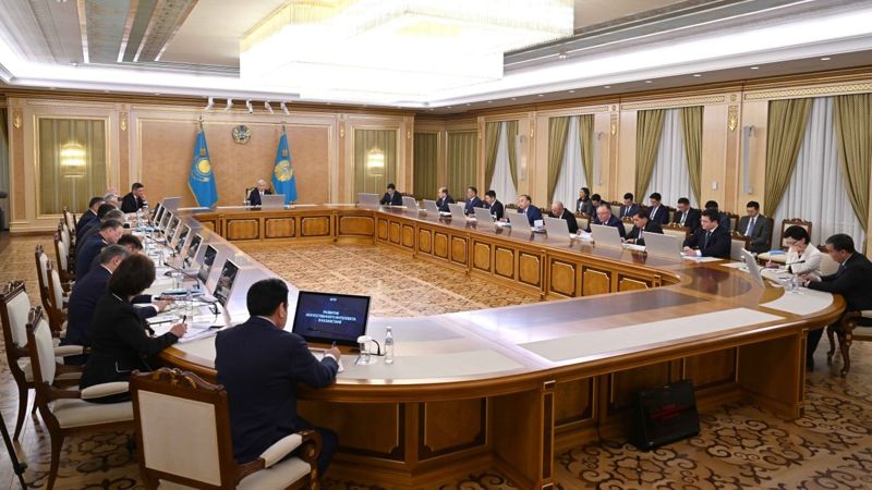 Токаев раскритиковал правительство за темпы внедрения искусственного интеллекта 