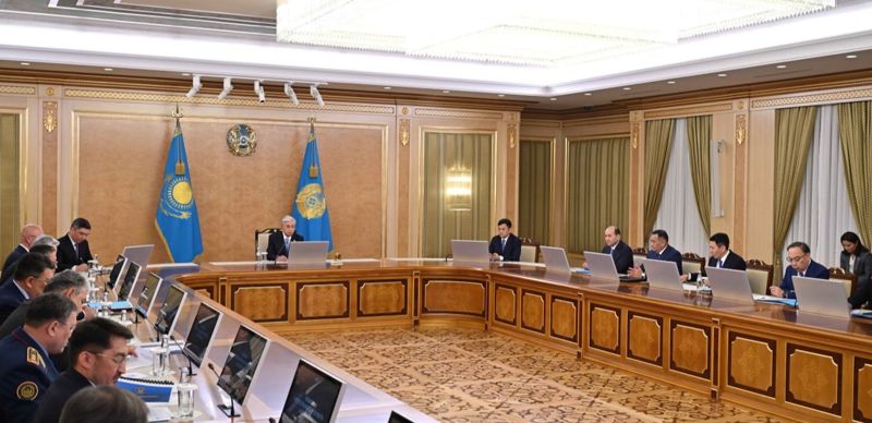 Более 40 утечек данных: Токаев потребовал перестроить систему кибербезопасности