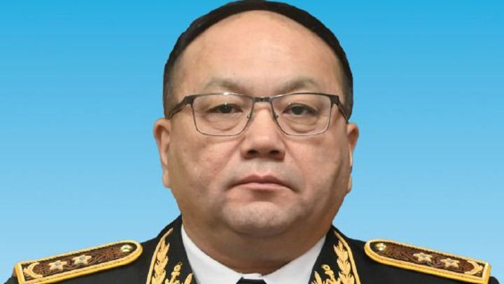 Президент освободил от должности замминистра обороны Бурамбаева