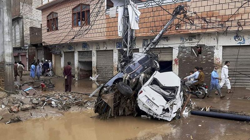 Токаев выразил соболезнования премьер-министру Пакистана 