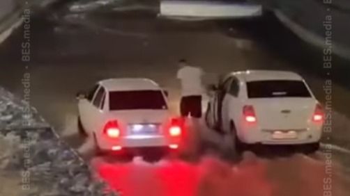 Ночные катания по реке на автомобилях вновь устроили в Алматы