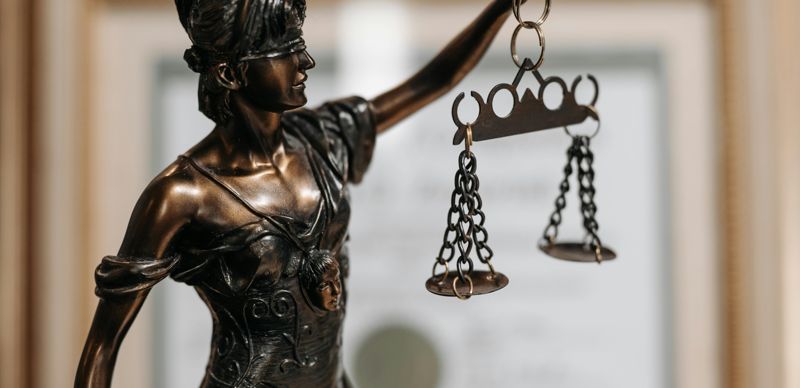 "Информация ограниченного доступа". зарплаты сотрудников судов отказались раскрыть в МНЭ и Верховном суде