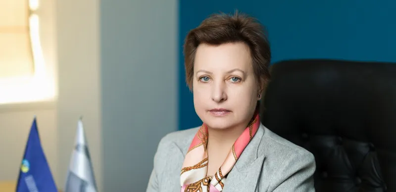 Елена Бахмутова