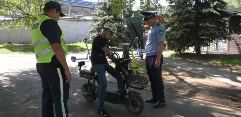 Электровелосипеды требуют регистрации: полиция Алматы усилила проверки