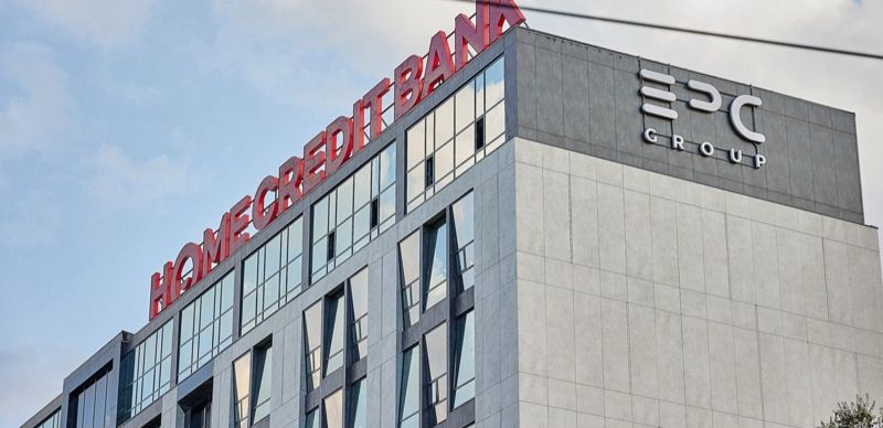 Акционер Иржи Шмейц собрал 90,1% акций Home Credit Bank перед его продажей ForteBank