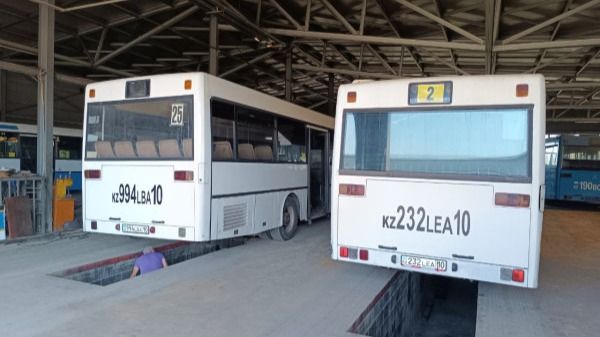 Акимат Костаная планирует убрать 17 автобусов с маршрутов, чтобы сократить выплаты субсидий перевозчикам