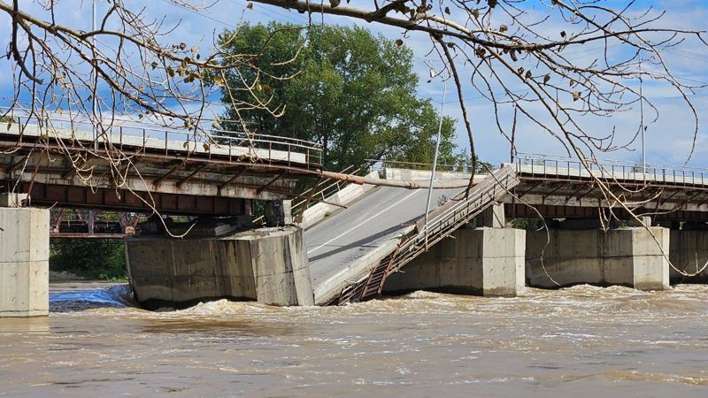В Усть-Каменогорске рухнул мост за 600 млн тенге – подрядчика обяжут восстанавливать