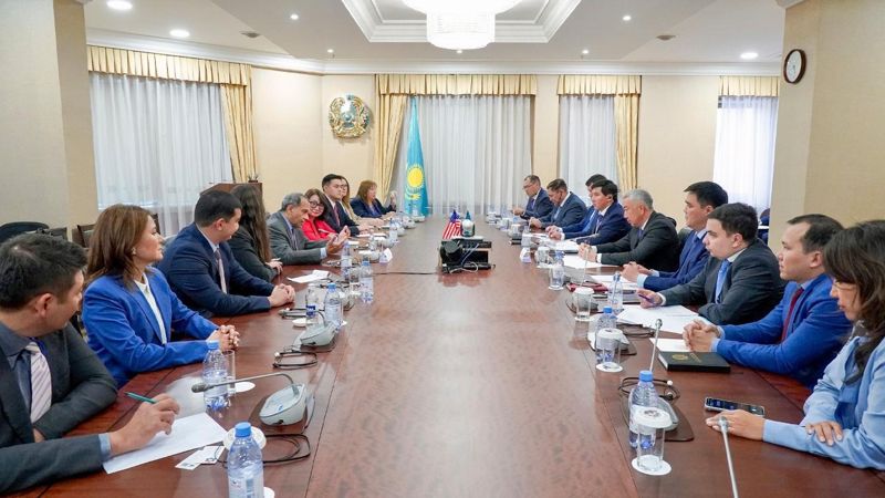 Представители компаний США попросили Серика Жумангарина о совершенствовании норм Налогового кодекса