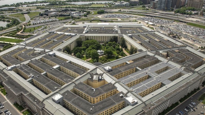 Трамп переименовал Пентагон: министерство обороны США снова станет министерством войны