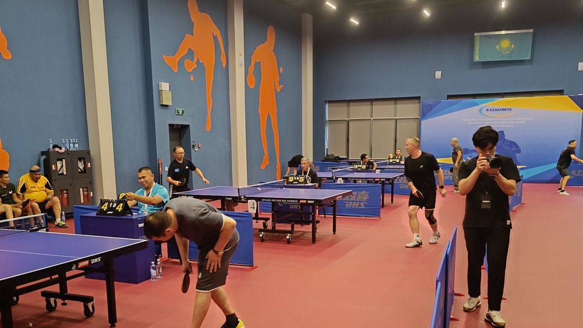 Соревнования в зале настольного тенниса