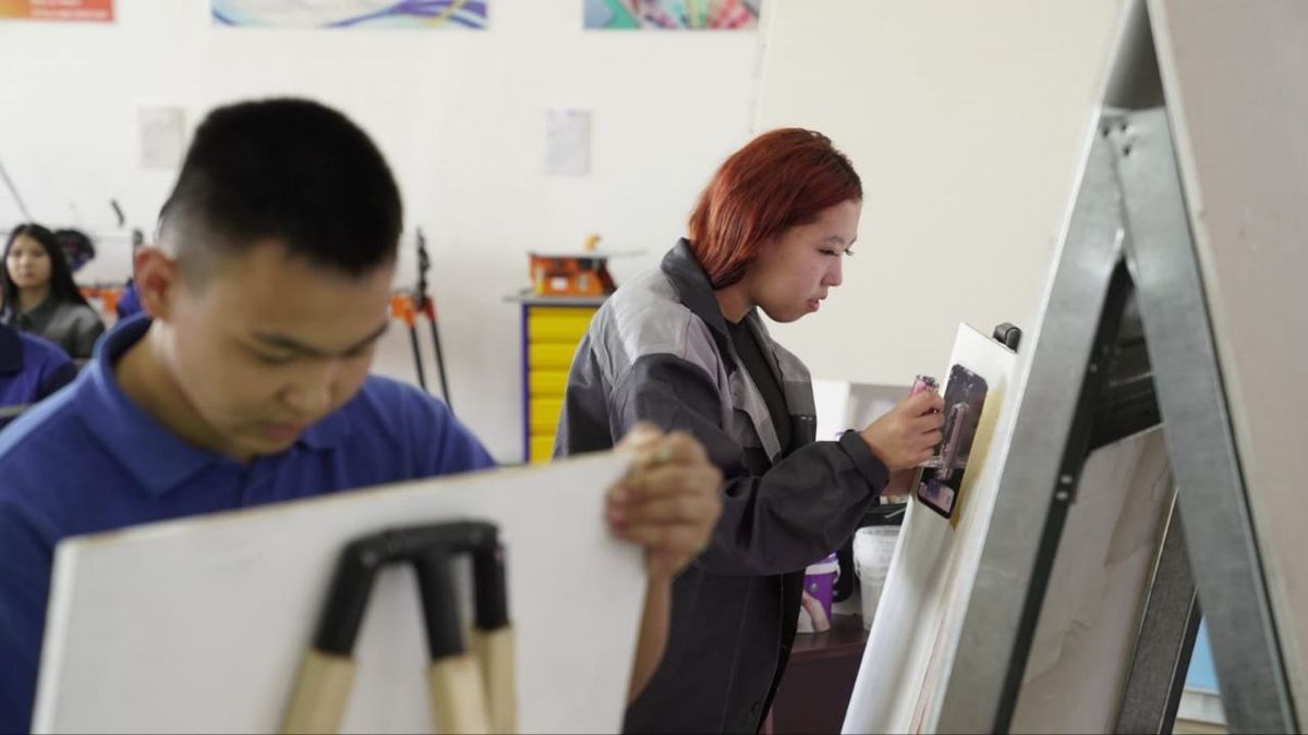 Студенты колледжа