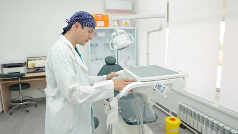 56 стоматологий добровольно сдали лицензии после внеплановых проверок в Казахстане