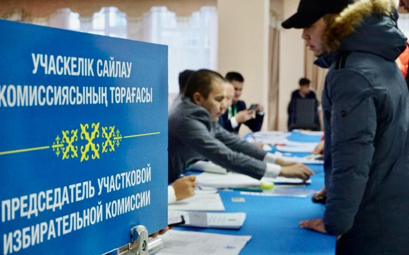 Скандал на старте выборов акима Семея: ТИК отказала кандидату, но не раскрыла оснований