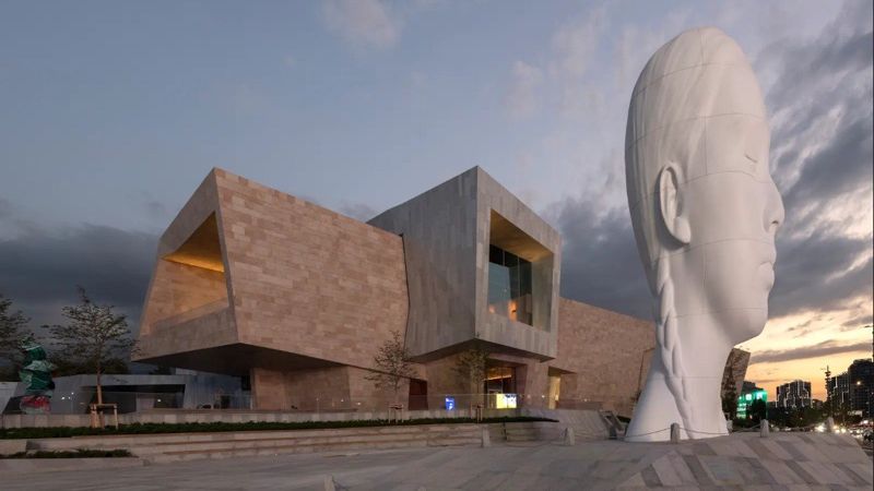 Нурлан Смагулов анонсировал показ в Almaty Museum of Arts экспонатов из Парижа и Амстердама