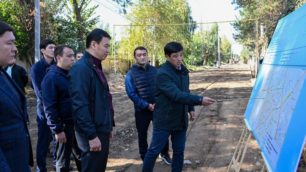 Ускорить работы по незавершённым объектам потребовал аким город