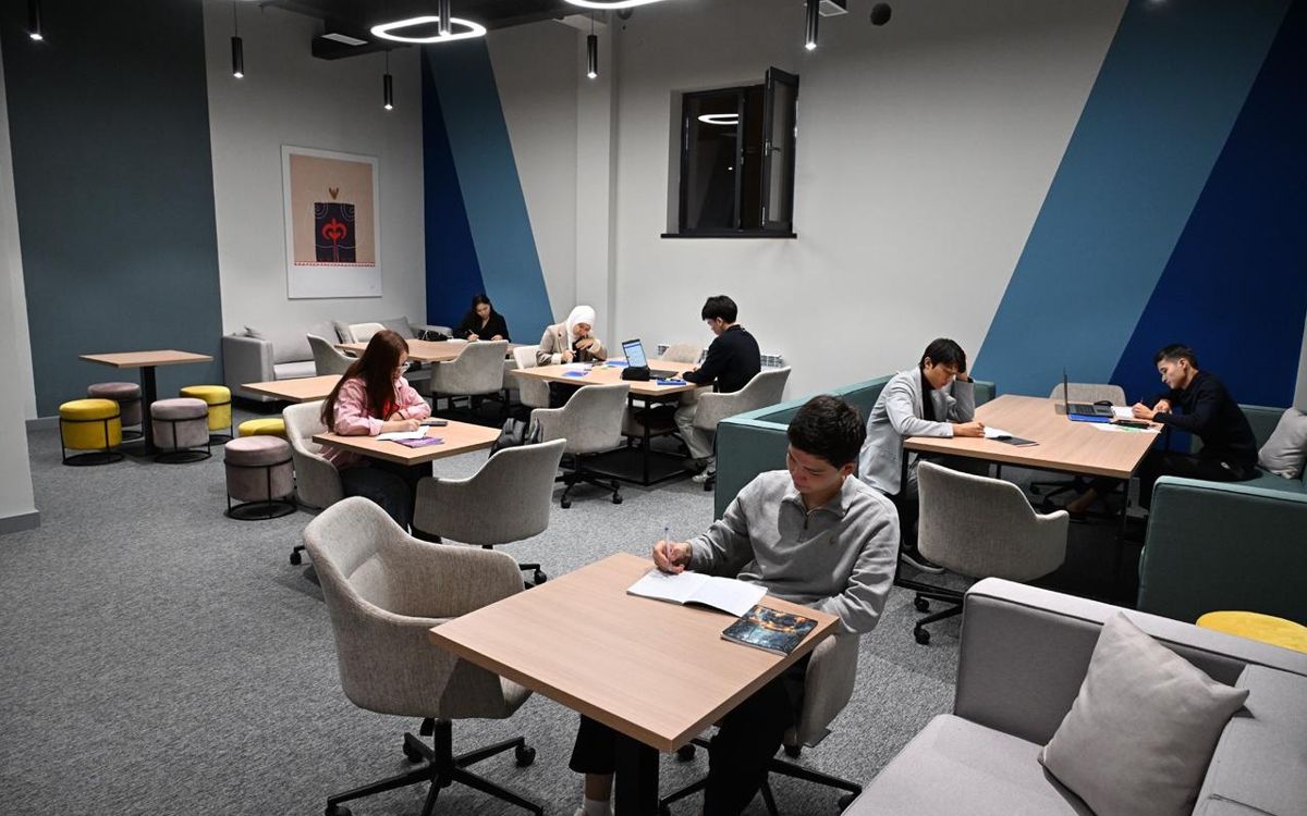 Студенты в новом общежитии