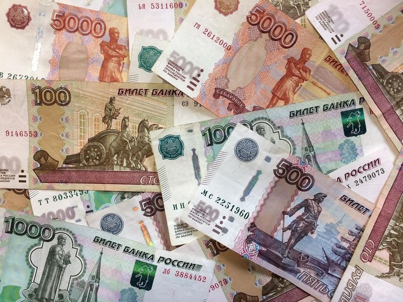 Спрос на наличные рубли вырос в Казахстане