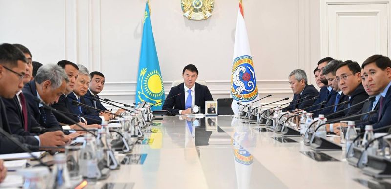 Дархан Сатыбалды пригрозил подрядчикам лишением лицензий за халатность