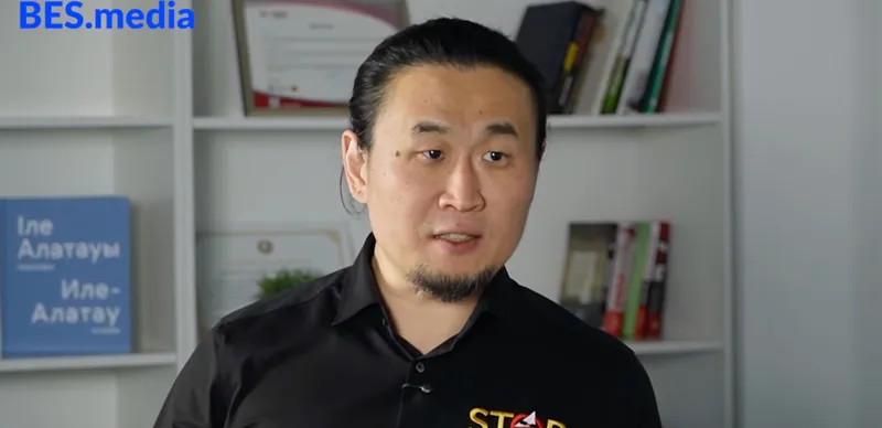 Руководитель проекта stop-piramida.kz Юрий Ли