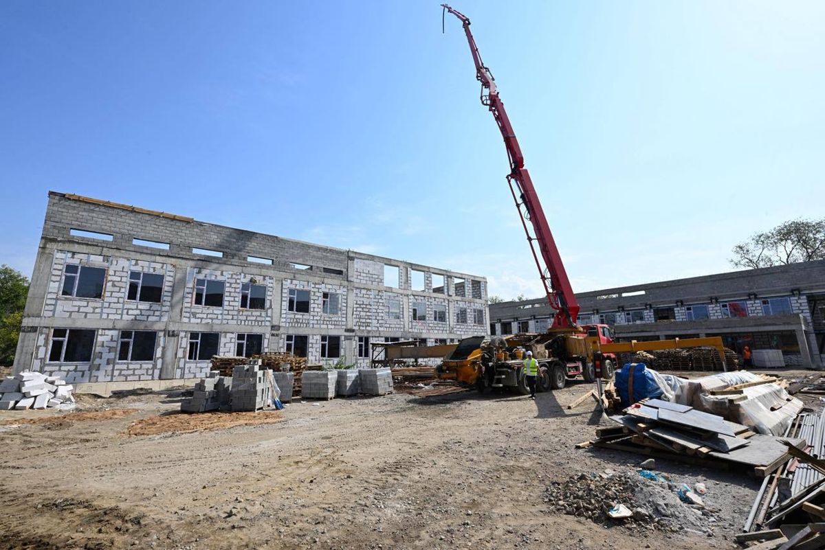 Строительство пристройки к школе