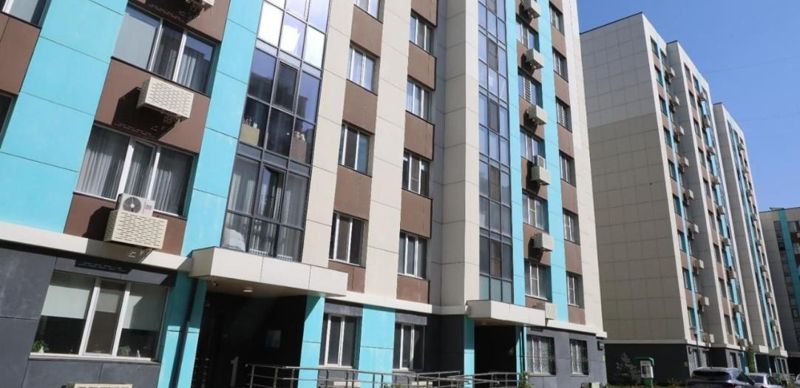 Проблема с неприятным запахом от канализации решена в ЖК "Алтын сити" после встречи жильцов с акимом Алматы