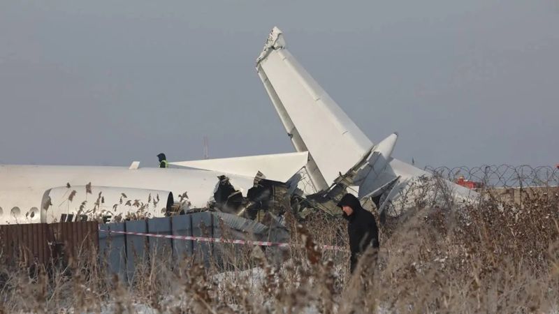 "В салоне шёл пар изо рта": показания выживших в крушении самолёта Bek Air
