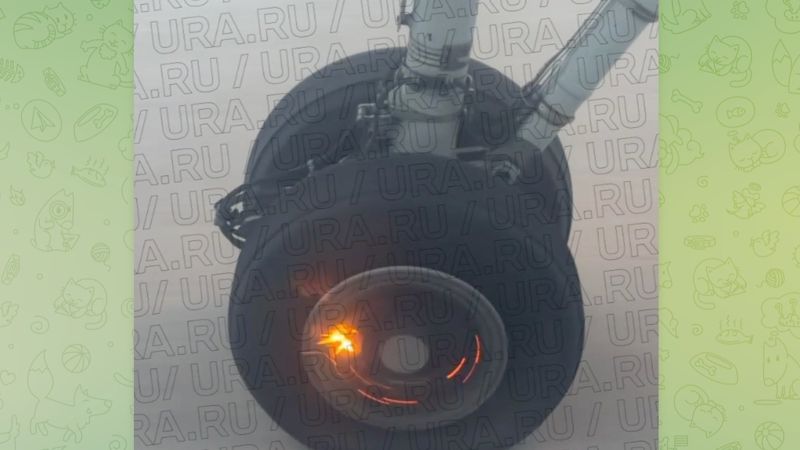 Cамолёт Qazaq Air прервал взлёт, пассажиры заметили свечение у шасси