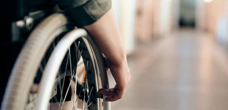 Адаптировать проект новой Конституции для людей с инвалидностью предложила сенатор